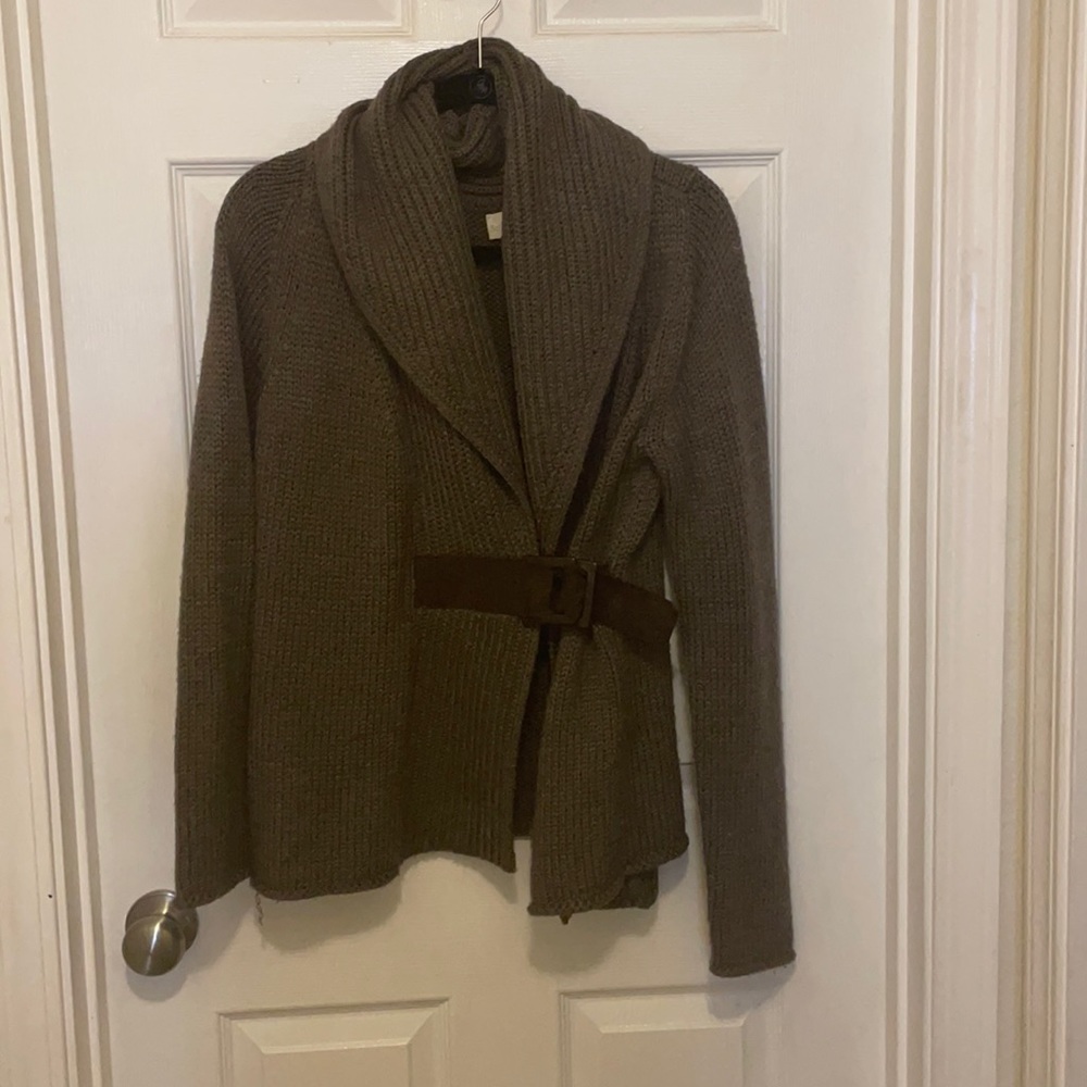 Long sleeve sweater